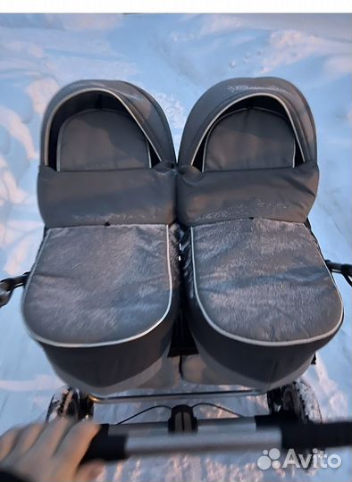 Коляска для двойни