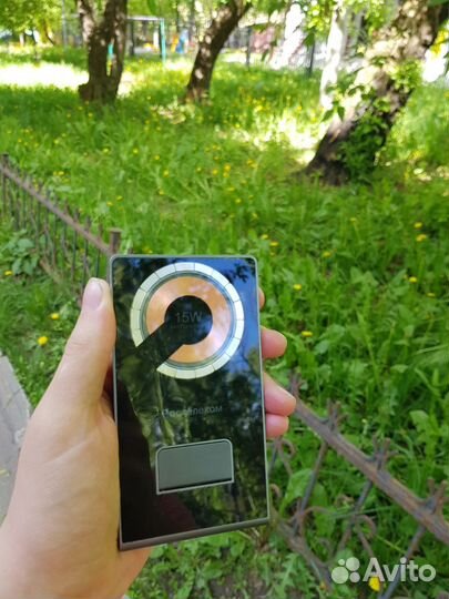 Беспроводная зарядка 3 в 1