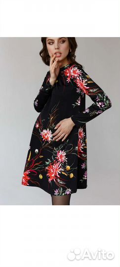 Платье женское