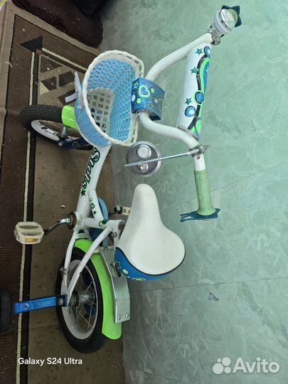 Детский велосипед трехколесный с ручкой