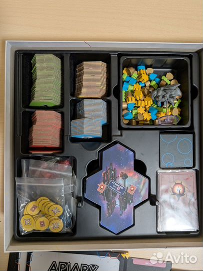 Настольная игра Apiary