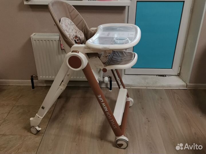 Стульчик для кормления happy baby berny v2