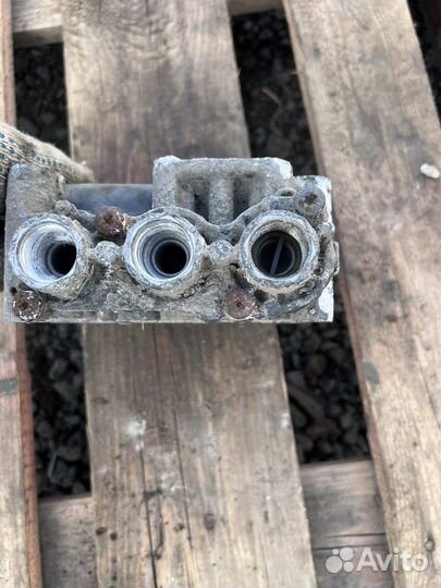 Кран уровня пола Mercedes Actros MP4