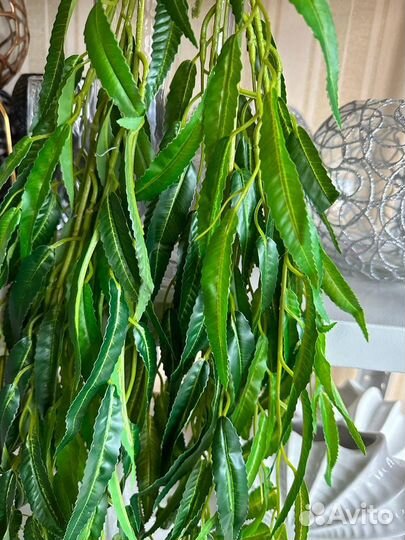 Ампельная зелень, искусственные растения, кашпо