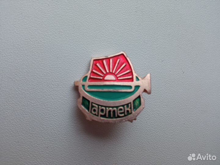 Значок Артек СССР в отличном состоянии