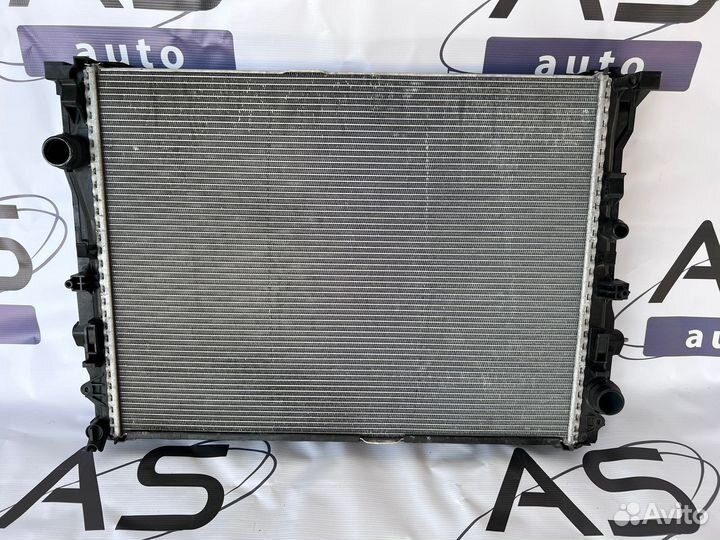 Mercedes GLC X253 W213 Радиатор основной и дополни