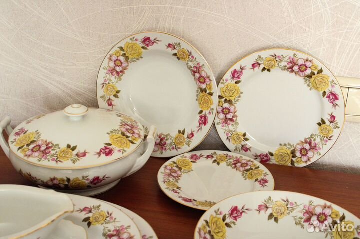 Фарфоровый столовый сервиз Sone 5169 на 12 персон