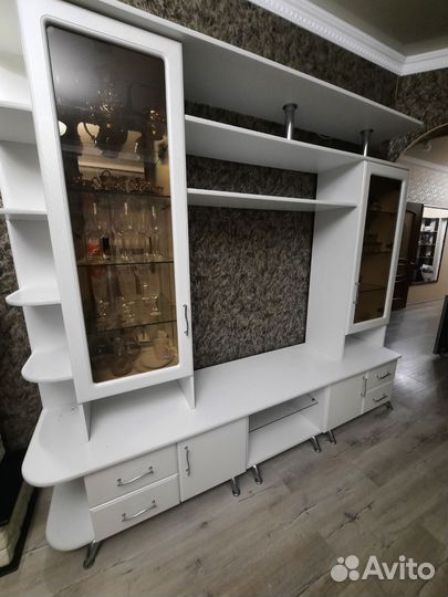 Стенка в гостиную со шкафом под тв бу