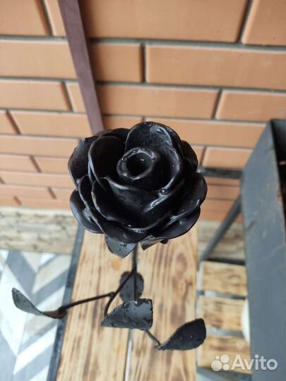 Роза ручной работы