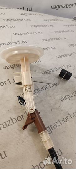 Датчик уровня топлива Audi A6С6