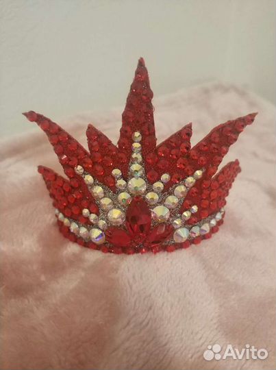 Корона на пучок для гимнастики