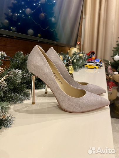 Туфли женские 37 размер новые