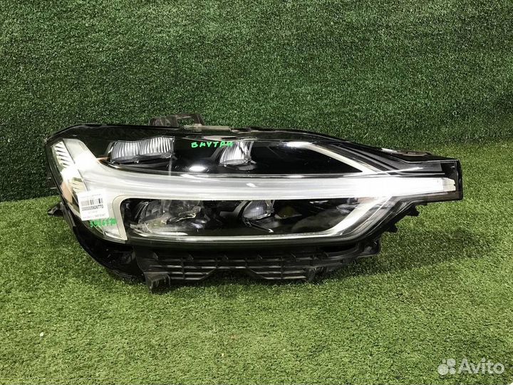 Фара правая Volvo XC60