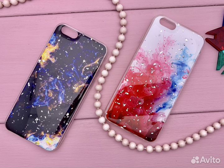 Чезол на iPhone с принтом и блестками