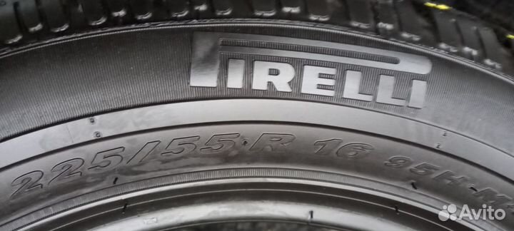 Pirelli Winter Sottozero 210 Serie II 225/55 R16 95H