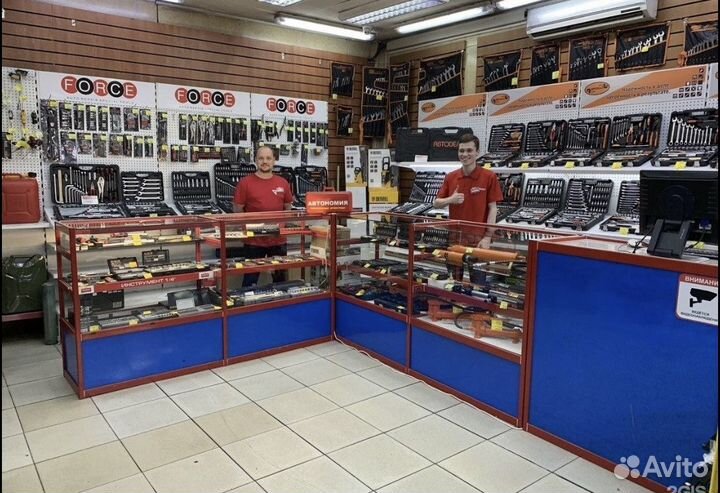 Продавец-консультант автоинструмента