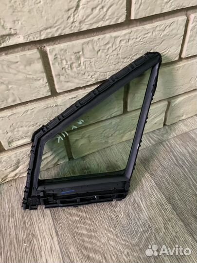 Lexus NX 200 Стекло двери передней форточка RH