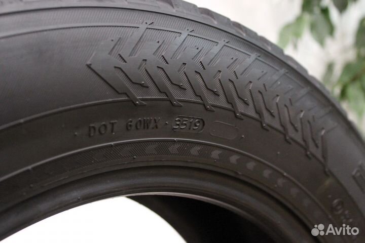 Nokian Tyres Hakkapeliitta 8 SUV 215/65 R17 103T