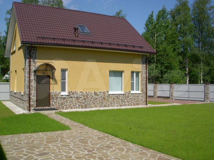 Коттедж 135 м² на участке 8 сот.