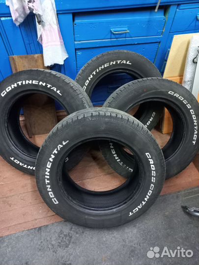 Continental CrossContact LX25 215/65 R16 98H