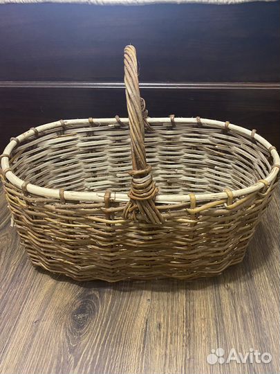 Корзина плетеная большая