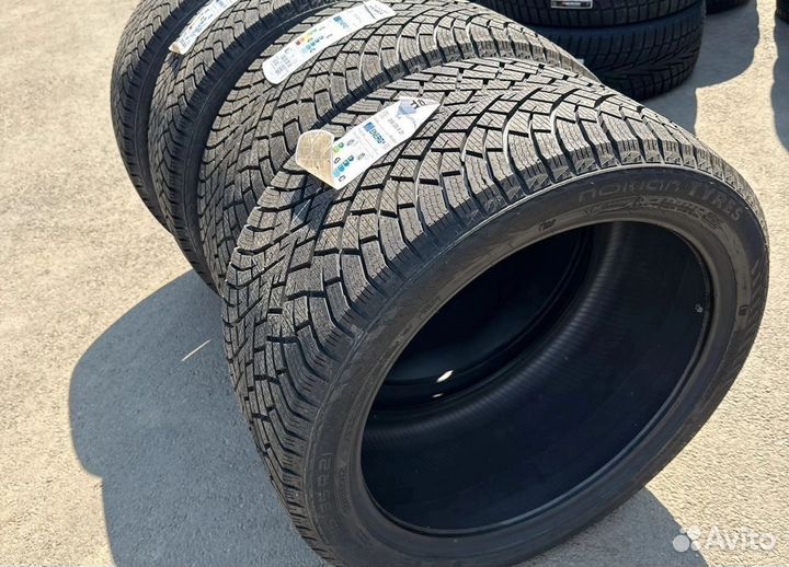 Nokian Tyres Hakkapeliitta 5 SUV 275/40 R21 и 315/35 R21 111T