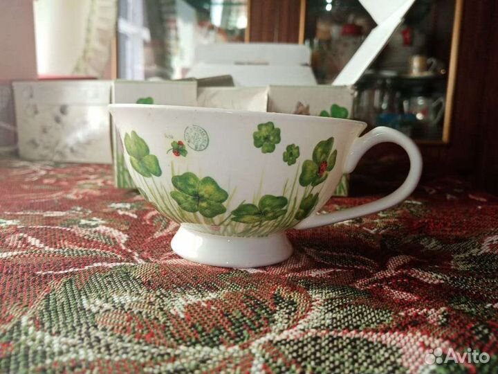 Фарфоровые чашки