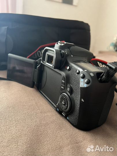 Зеркальный фотоаппарат canon 60d