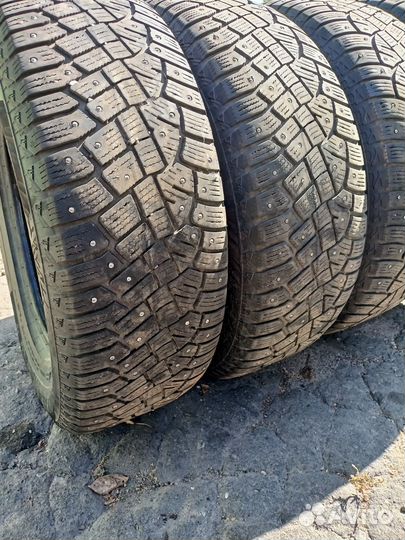 Continental IceContact 2 215/65 R16