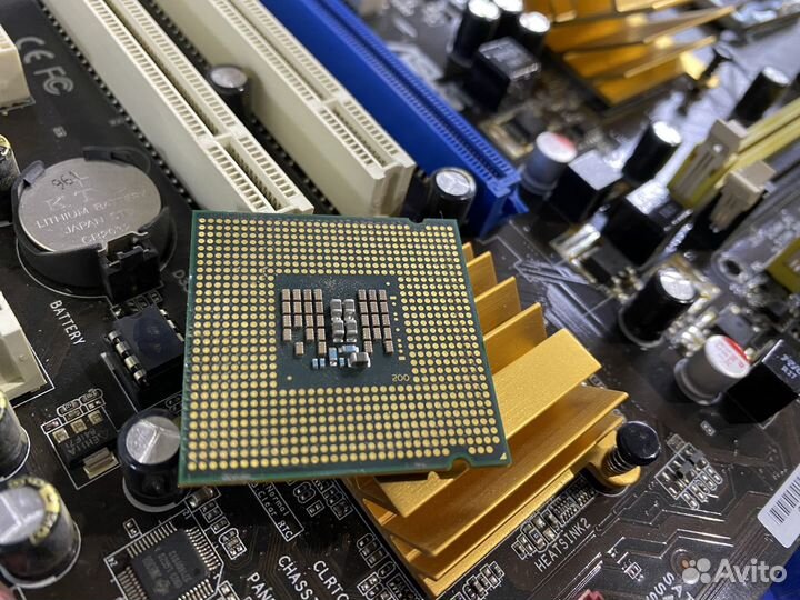 Процессор Intel Core 2 Quad Q8200 2.33Ghz 775 4/4