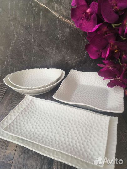 Набор сервировочных блюд для праздничного стола