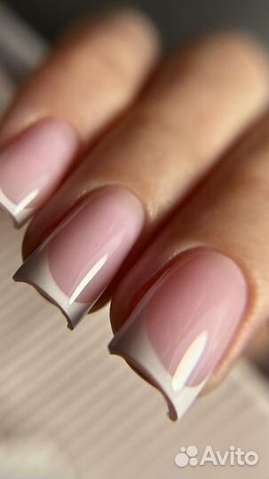 Маникюр педикюр