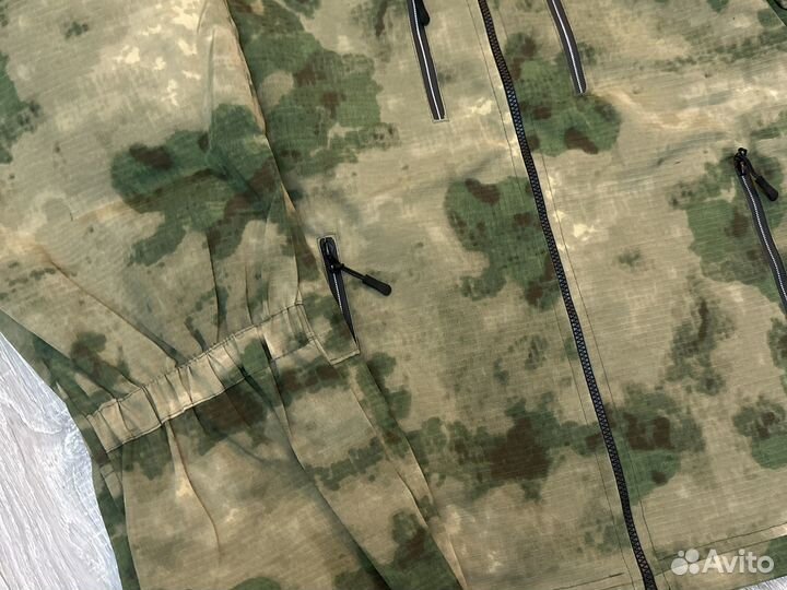 Костюмы летние 