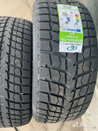 Шины новые 265/40R22 зимние на Zeekr 001
