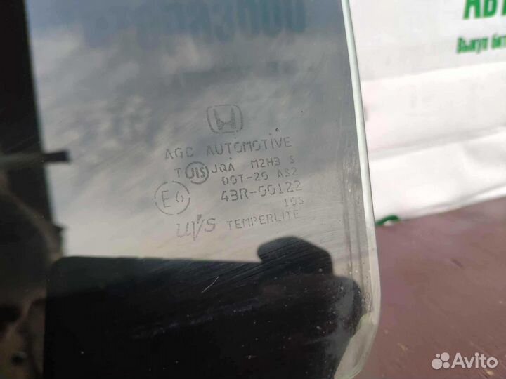Стекло двери задней левой Honda Accord 8