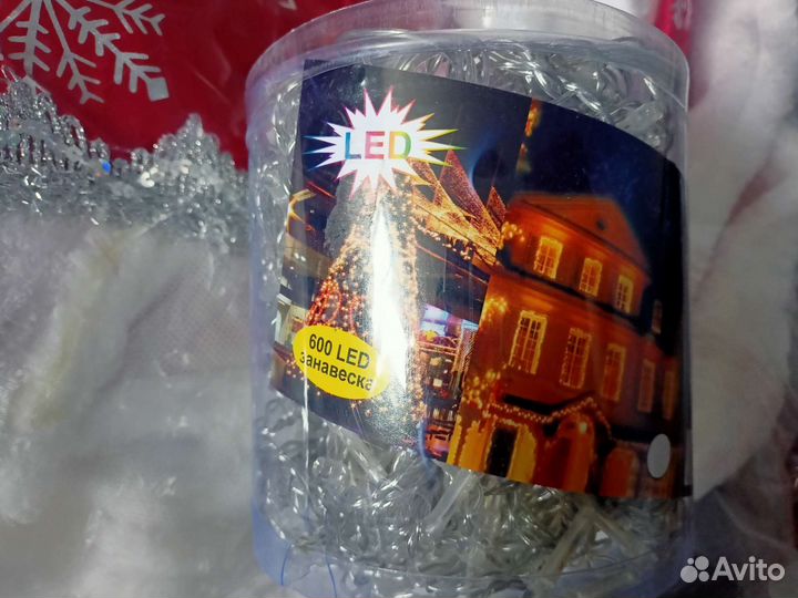 Новогодние игрушки