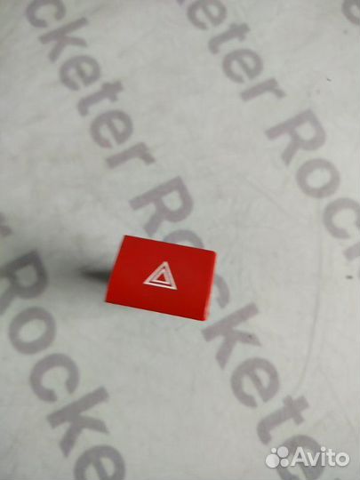 Кнопка аварийной сигнализации Hyundai Elantra XD