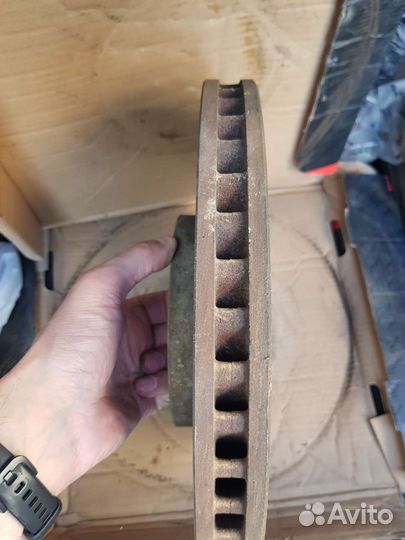 Тормозныe диски передние lexus gs 300