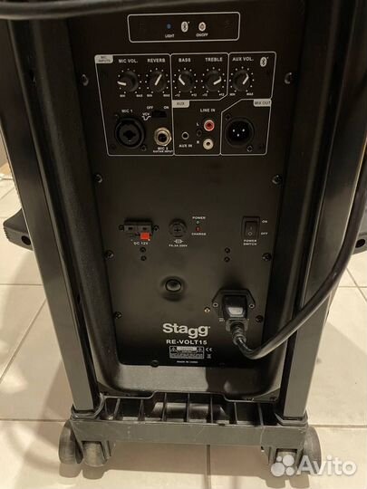 Колонка с аккумулятором Stagg RE-volt 15