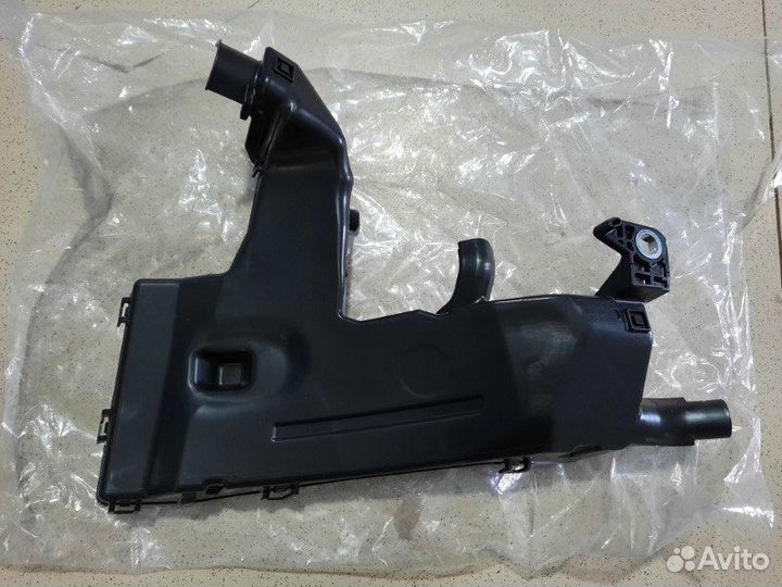 Корпус блока предохранителей нижняя часть передний