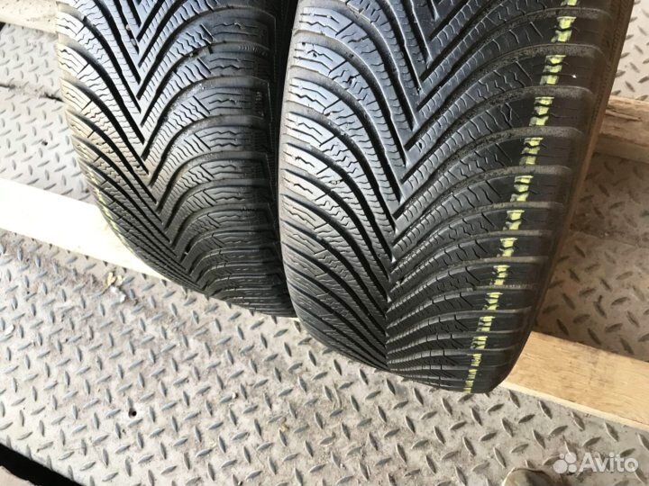 Michelin Pilot Alpin 5 215/60 R16