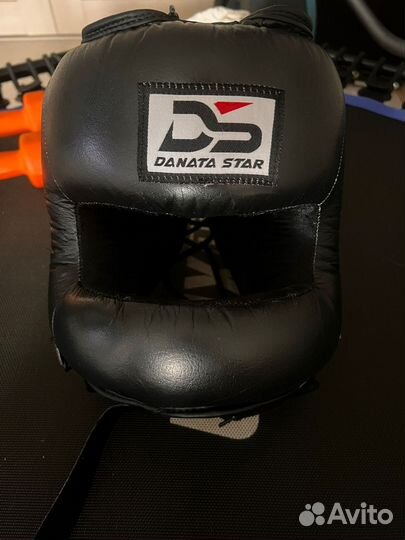 Шлем защитный,боксерский