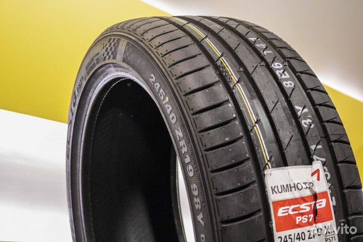 Kumho Ecsta PS71 245/50 R20