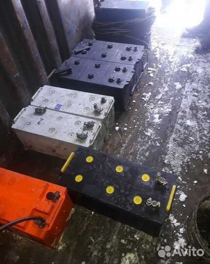 Аккумуляторы на 190 - 225 а.ч. бу