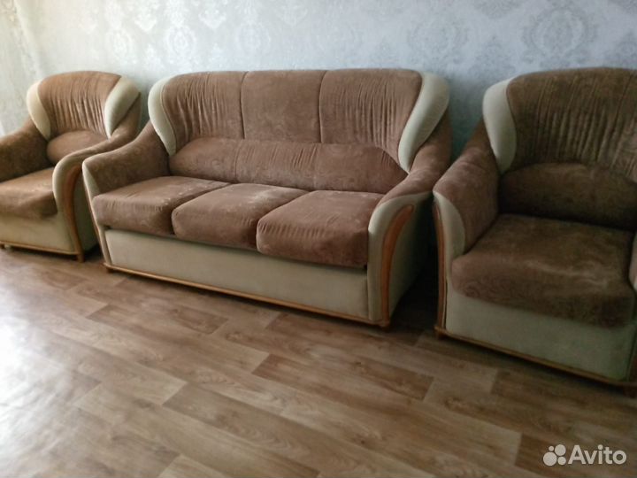 Мягкая мебель диван и кресла
