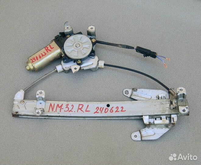 Стеклоподъемник задний левый Maxima A32