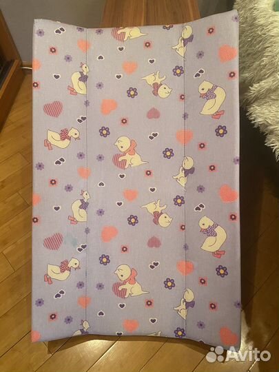 Пеленальная доска на кроватку