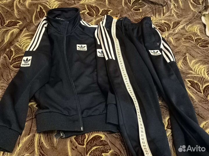 Спортивный костюм adidas для девочек