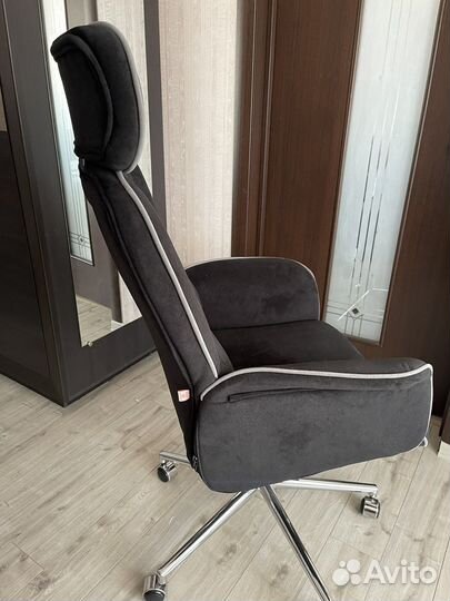 Компьютерный стул