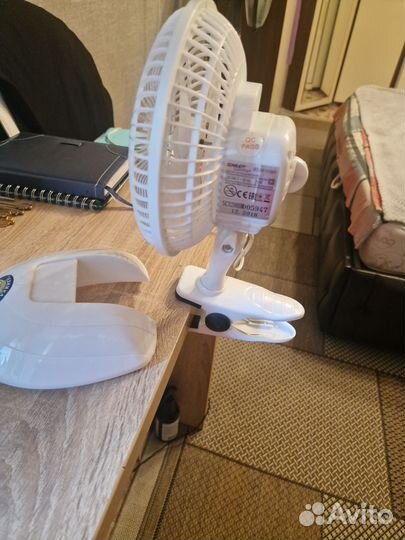 Вентилятор настольный. Scarlett